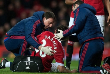 Derby vs Man Utd: Sẽ vẫn là Manchester của Van Gaal